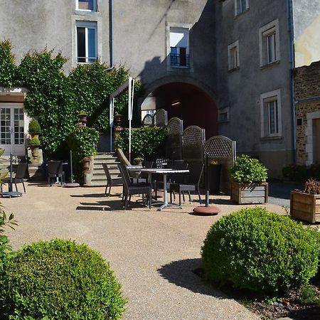 Hotel Logis Le Bretagne Sillé-le-Guillaume Zewnętrze zdjęcie