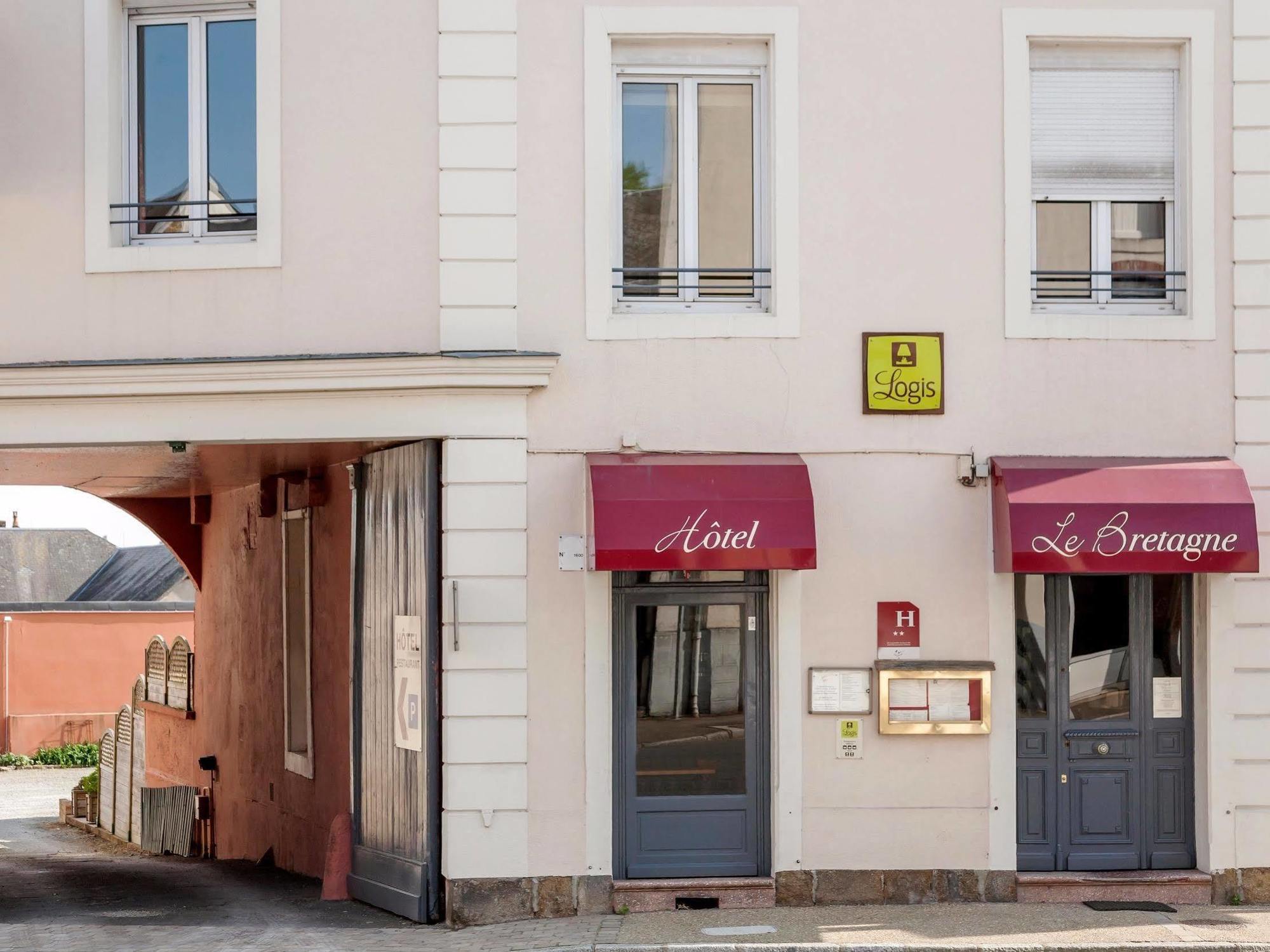 Hotel Logis Le Bretagne Sillé-le-Guillaume Zewnętrze zdjęcie